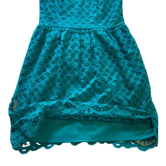 XHILARATION Sleeveless lace dress with zippered back green SMALL - Picture 10 of 12